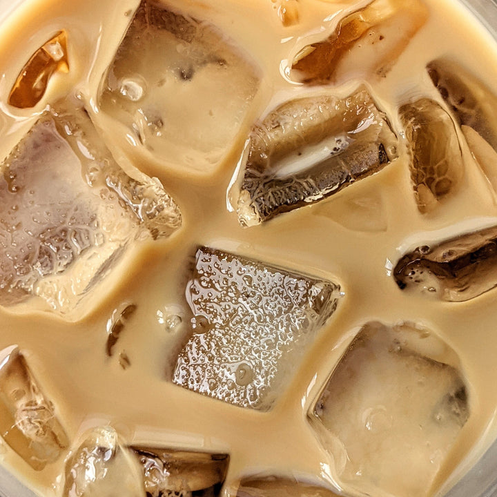 tealish la creme black tea. loose leaf tea. breakfast tea, dessert tea, tea with vanilla. perfect for making a tea latte. 