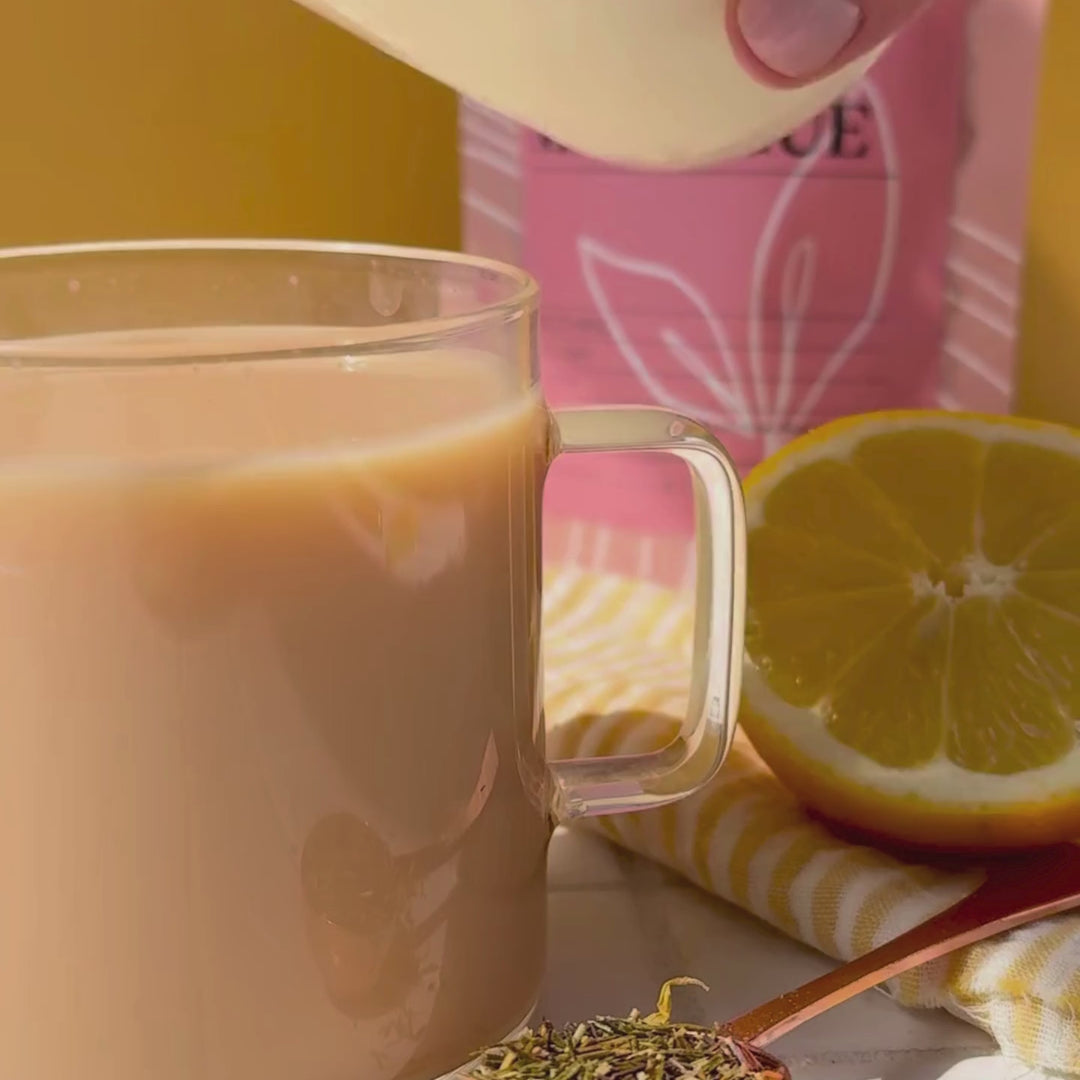 a video of someone preparing Tealish Lemon Meringue Tea Latte